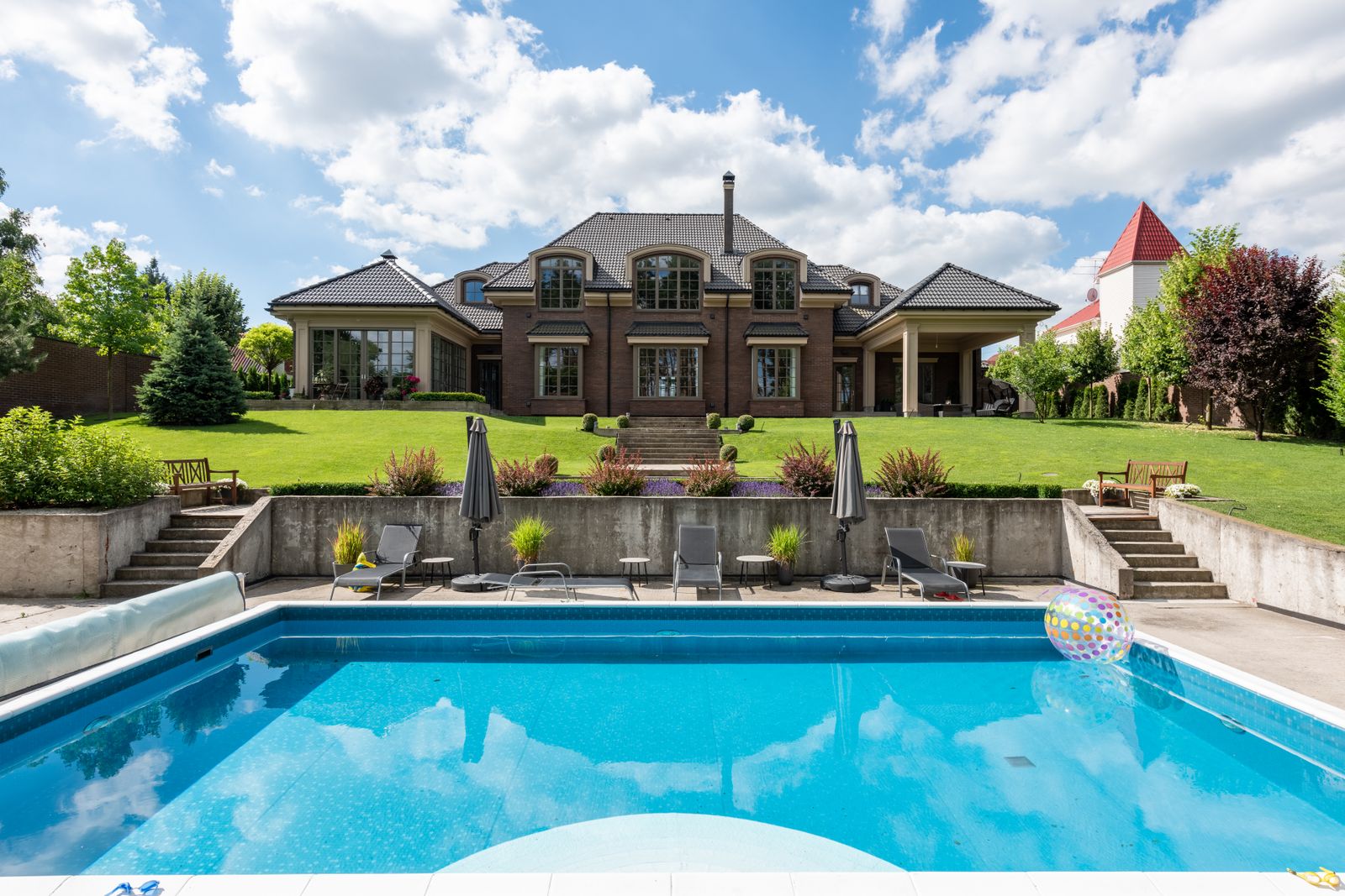 Construction — Sunnyside Pools & Spas
